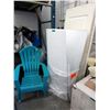 Image 1 : 3 Doors, Lawn Chair & Shower Liner - Store Returns