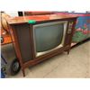 Image 1 : Vintage Silvertone Tube TV