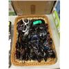 Image 1 : 35 Pairs of Assorted Sunglasses