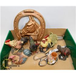 ASSORTMENT WITH ROOSTER FIGURES