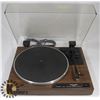 Image 1 : REALISTIC TURNTABLE LAB-290