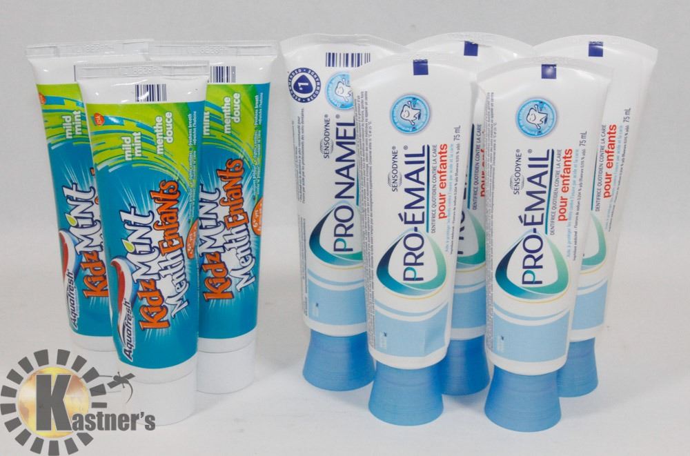 BAG OF ASSORTED TOOTHPASTE