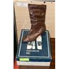 Image 1 : CHAUSSURES GRAND FOOTWARE INC BOOTS SZ 10 BROWN