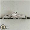 Image 1 : 14K WHITE GOLD DIAMOND RING
