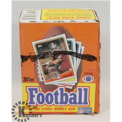 BOX OF TOPPS FOOTBALL PICTURE BUBBLE GUM PACKS.