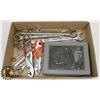 Image 1 : LARGE FLAT OF ESTATE TOOLS
