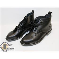 MADE IN CANADA BLACK LEATHER SZ 7.5