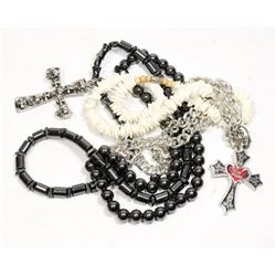 BAG OF CHAINS & NECKLACES