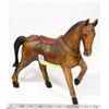 Image 1 : CARVED WOODEN HORSE DECOR.