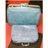 Image 1 : LOT OF 2 VINTAGE SUITCASES