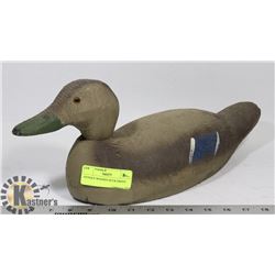 ANTIQUE WOODEN DUCK DECOY.