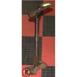 ANTIQUE SHOE COBBLERS FORM.
