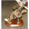 Image 1 : RUBY'S COLLECTION ELEPHANT FIGURE BALANCING A BALL
