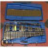 Image 1 : XYLOPHONE WITH STAND, CASE AND 2 MALLETS.