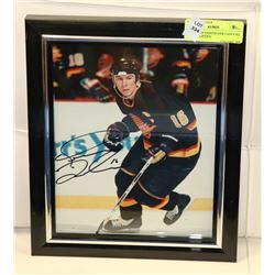 SIGNED #16 VANCOUVER CANUCKS TREVOR LINDEN