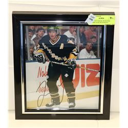 SIGNED PITTSBURG PENGUINS JAROMIR JAGR 8X10 PHOTO