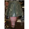 Image 1 : FLOWER DESIGN PINK BASE TABLE LAMP