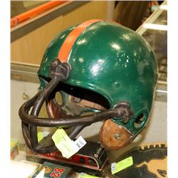 ANTIQUE/VINTAGE APPROX 1940'S FOOTBALL HELMET.