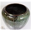Image 3 : 126) BEAUCE CANADA GLAZED CERAMIC POT FROM MARY