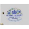 Image 4 : 46 PIECE UNUSED SET OF ROYAL ALBERT MEMORY LANE