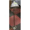 Image 1 : VINTAGE PHOTOGRAPHY STUDIO LAMP.