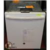 Image 1 : GE BUILT IN WHITE DISHWASHER WITH HIDDEN