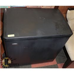 DANBY PREMIERE 5.5 CU FT CHEST FREEZER,