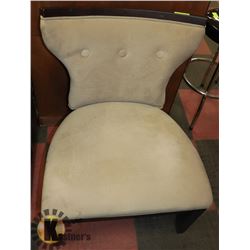 ARMLESS ACCENT CHAIR
