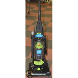 BISSELL POWERFORCE VACUUM.