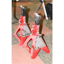 PAIR OF HEAVY DUTY 6TON JACK STANDS (BIG RED)