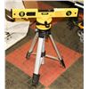 Image 1 : TRIPOD LASER LEVEL