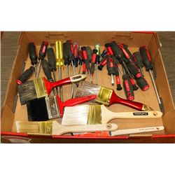 FLAT OF ASSORTED SCREWDRIVERS & PAINT BRUSHES