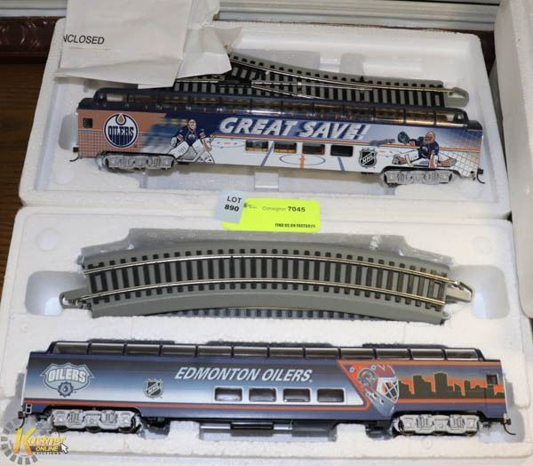 OILERS COLLECTIBLE TRAIN SET BY BACHMAN
