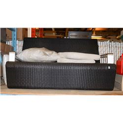 RATTAN STYLE LOVESEAT