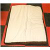 Image 1 : LARGE DOG BED