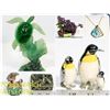 Image 1 : FEATURED LOT: SHOWCASE COLLECTIBLES!