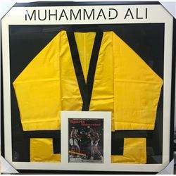 MUHAMMAD ALI BOXING ROBE & H/S SPORTS ILLUSTRATED MEMORABILIA FRAMED COA