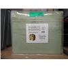 Image 1 : New King Size 4 Piece Bamboo Sheet Set - Green