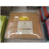 Image 1 : New Queen 4 Piece Polyester Sheet Set - Gold