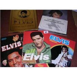 Elvis Presley concert photo album with certificate of authenticity + 3 elvis annuals