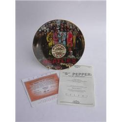 The Beatles 'Sgt Peppers' 25th anniversay plate produced by Apple Corps. Ltd 1992, boxed limited edt