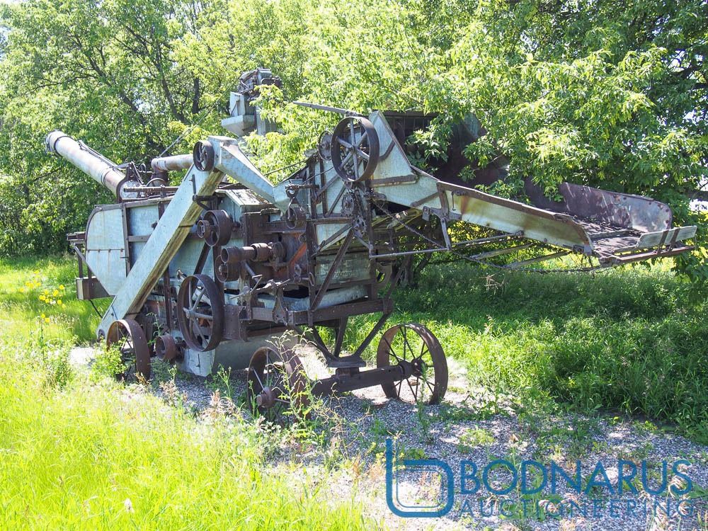 Threshing Machine - Bodnarus Auctioneering