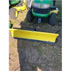 John Deere Snow Blade, Fits a 2009 LA 130 John Deere Lawn Tractor