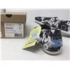 Image 2 : Ladies Toms Shoes- Classic Black & White Tropical Print Size 5.5