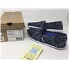 Image 1 : Ladies Toms Shoes- Classic Glow In the Dark Constellation Size 5