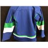 Image 2 : VANCOUVER CANUCKS YOUTH HOCKEY JERSEY (SMALL)