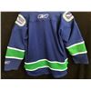 Image 3 : VANCOUVER CANUCKS YOUTH HOCKEY JERSEY (LARGE)