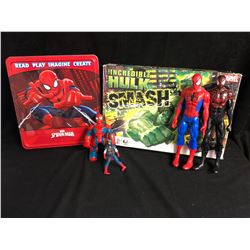 SUPER HEROES LOT (SPIDER-MAN/ INCREDIBLE HULK)