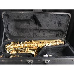 2000-2 SAXAPHONE W/ CASE