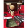 Image 3 : Very Nice Businessman's Travelling Shaving Kit 11"w x 5"h x 2.5" deep